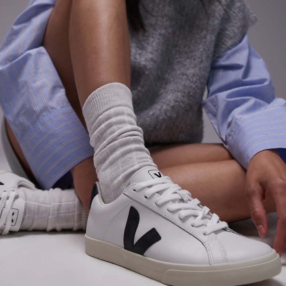 Veja Esplar Leather White / Black Sneakers Size 7